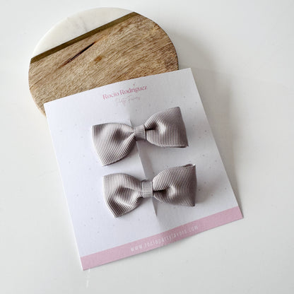 Par mini bow en listón